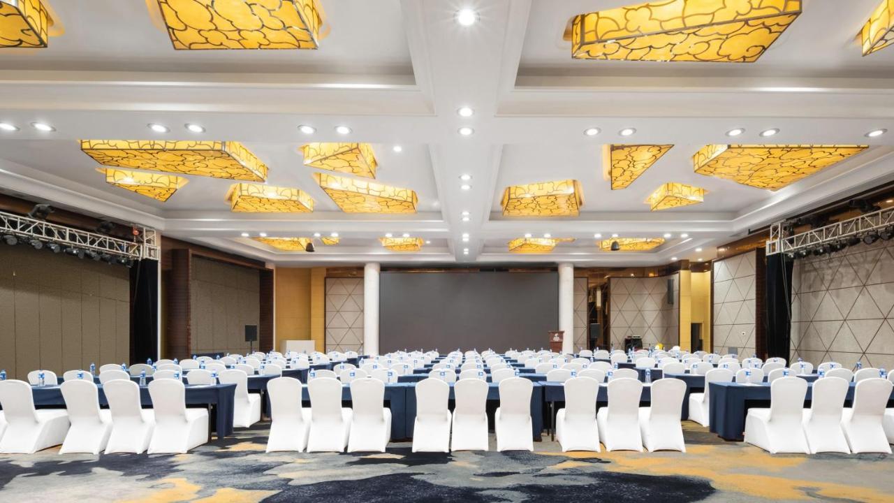Holiday Inn Shijiazhuang Central By Ihg Luaran gambar